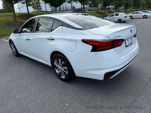 Used 2022 Nissan Altima 2.5 S FWD image 7