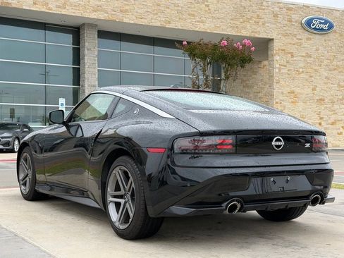 Used 2025 Nissan Z Sport w/ Floor Mat Package RWD image 9