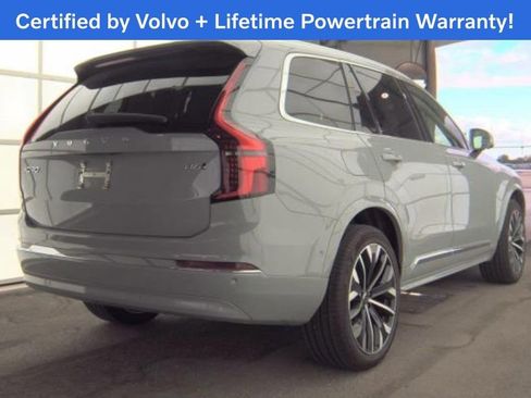 Certified 2025 Volvo XC90 B6 Plus image 3
