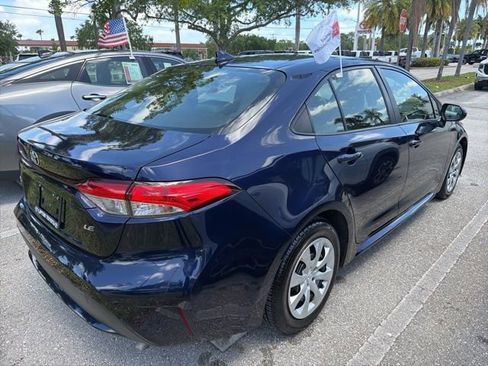 Used 2021 Toyota Corolla LE image 4