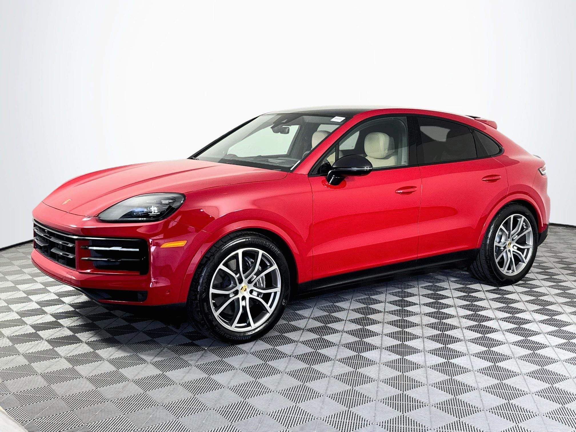 Used 2024 Porsche Cayenne Coupe w/ Premium Package Plus AWD/4WD image 4