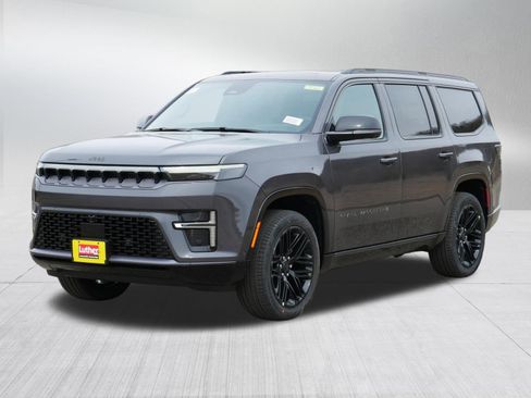 New 2026 Jeep Grand Wagoneer Limited AWD/4WD image 4