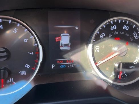 Used 2019 Toyota RAV4 LE w/ All Weather Liner Package AWD/4WD image 4