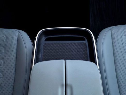 Used 2023 Rivian R1S Launch Edition AWD/4WD image 21