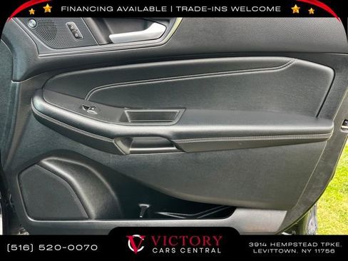 Used 2023 Ford Edge Titanium image 20