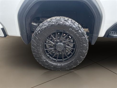 Used 2021 GMC Sierra 2500 AT4 w/ Gooseneck/5TH Wheel Package AWD/4WD image 18