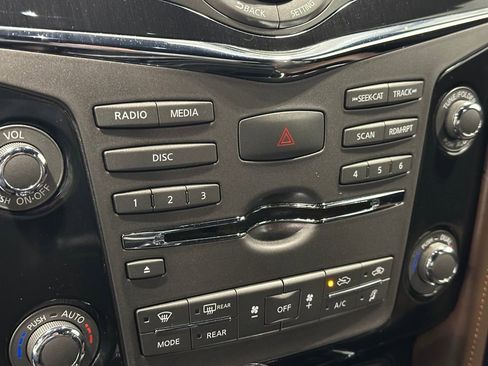 Used 2019 Nissan Armada Platinum w/ Captain's Chairs Package AWD/4WD image 20