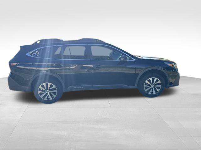 Used 2020 Subaru Outback Premium AWD/4WD image 2