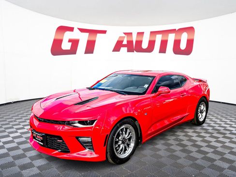 Used 2018 Chevrolet Camaro SS image 3