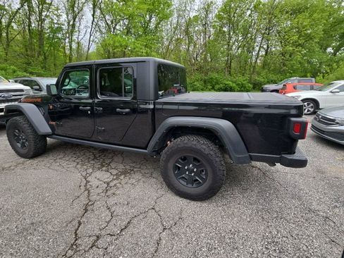 Used 2023 Jeep Gladiator Mojave w/ Cold Weather Group AWD/4WD image 4