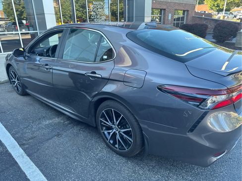 Used 2023 Toyota Camry SE w/ Audio Upgrade Package FWD image 6