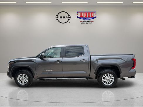 Used 2024 Toyota Tundra SR5 w/ SR5 Premium Package AWD/4WD image 10