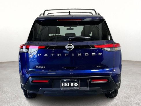 New 2026 Nissan Pathfinder SV image 8