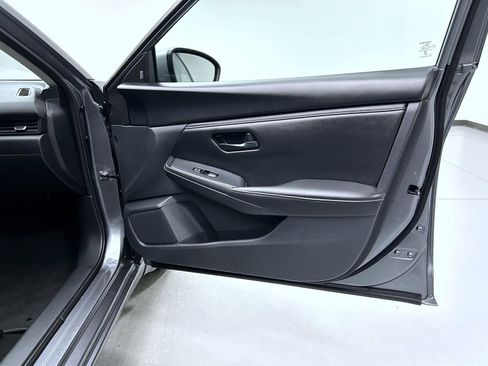 Certified 2025 Nissan Sentra S image 16