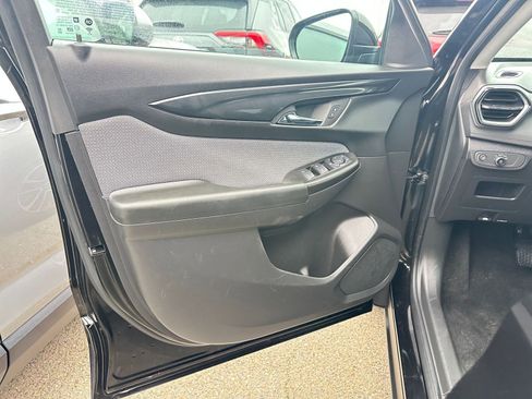 Used 2025 Chevrolet TrailBlazer LT image 20