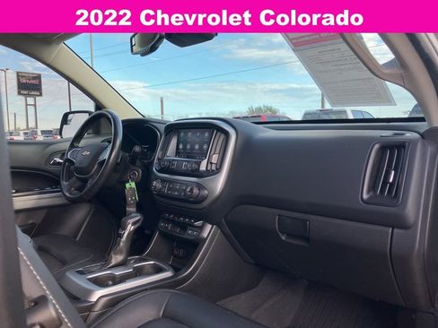 Used 2022 Chevrolet Colorado LT w/ Luxury Package image 13