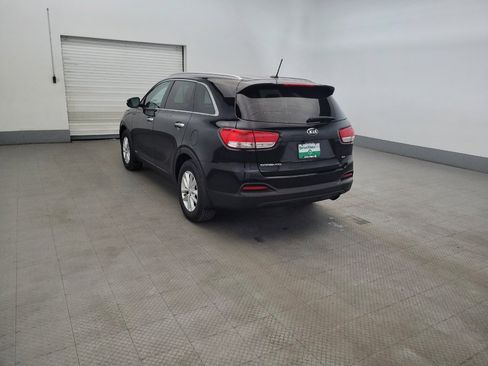 Used 2017 Kia Sorento AWD image 5