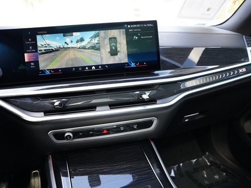 Used 2024 BMW X5 sDrive40i w/ M Sport Package RWD image 4