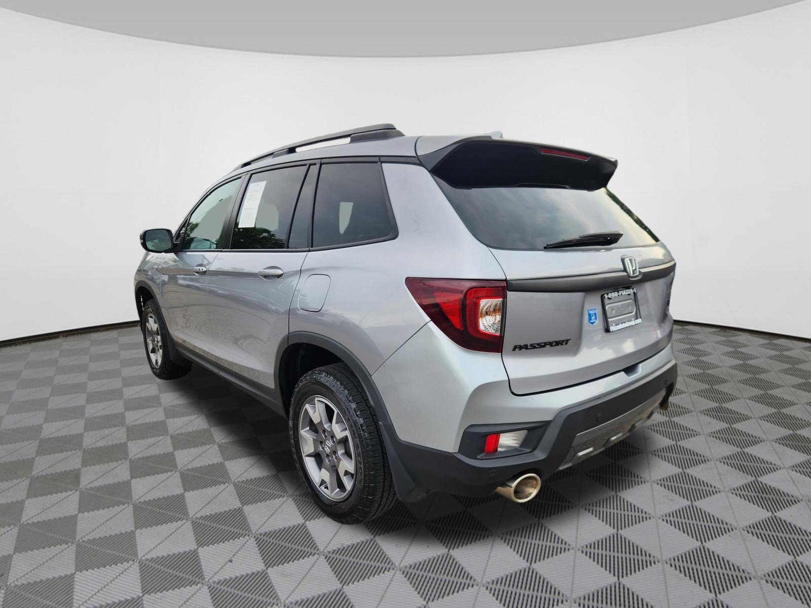 Certified 2023 Honda Passport TrailSport image 3