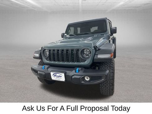 Used 2025 Jeep Wrangler Unlimited Rubicon 4xe w/ Convenience Group AWD/4WD image 6