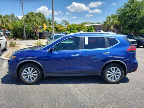 Used 2019 Nissan Rogue SV FWD image 9