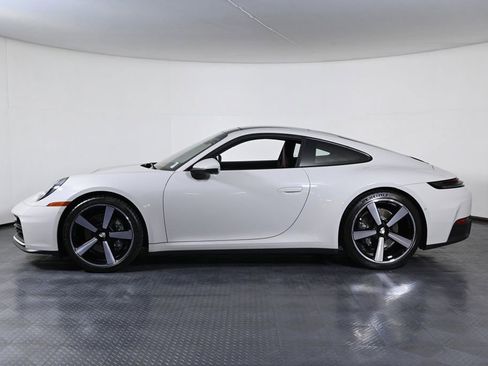 Certified 2025 Porsche 911 Carrera RWD image 2