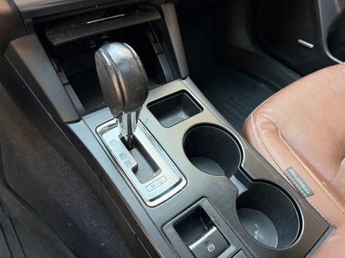 Used 2017 Subaru Outback 2.5i Touring image 30