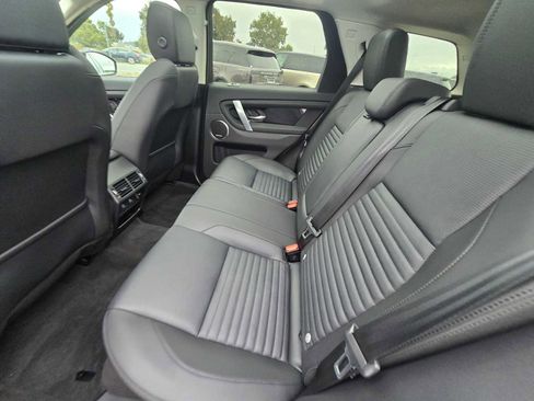 Used 2024 Land Rover Discovery Sport S image 20