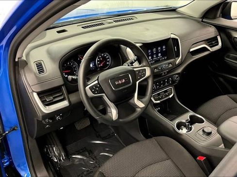 Used 2024 GMC Terrain SLE w/ Elevation Edition AWD/4WD image 16