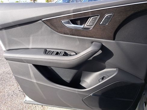 New 2026 Audi Q8 Premium Plus image 30