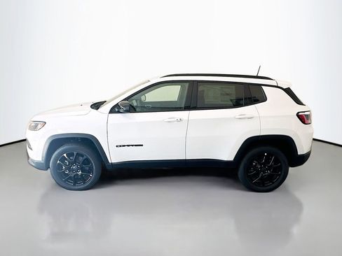 New 2026 Jeep Compass Latitude image 4