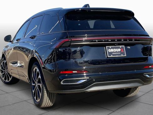 New 2026 Lincoln Nautilus Reserve image 12