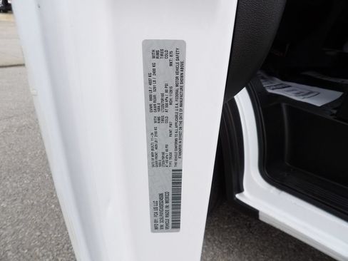 Used 2025 RAM ProMaster 2500 w/ U-Haul Equipment Group FWD image 54