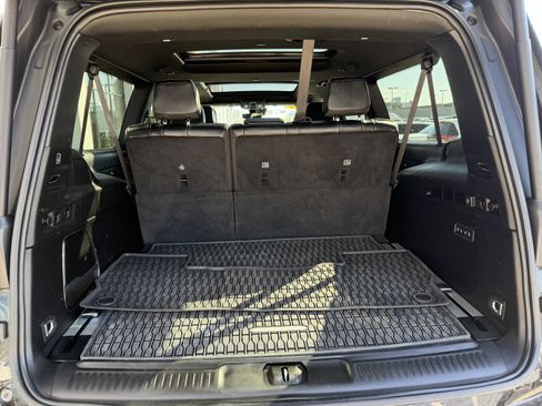 Used 2024 Jeep Wagoneer L Series III w/ Premium Group I image 10