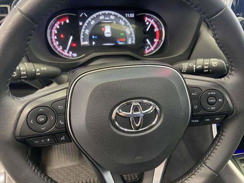 Certified 2025 Toyota RAV4 XLE Premium FWD image 21