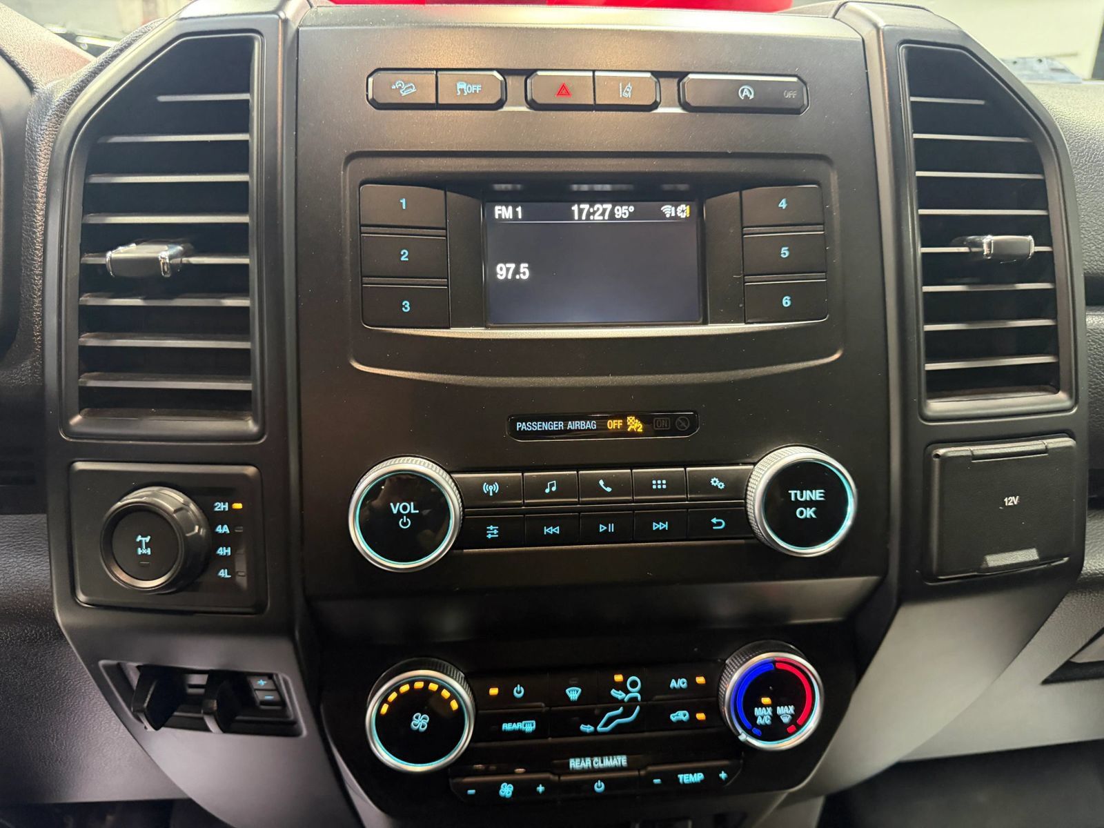 Used 2021 Ford Expedition XL AWD/4WD image 40