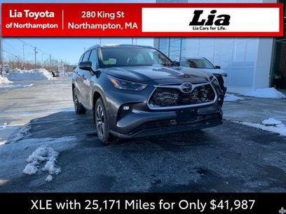 Certified 2025 Toyota Highlander XLE