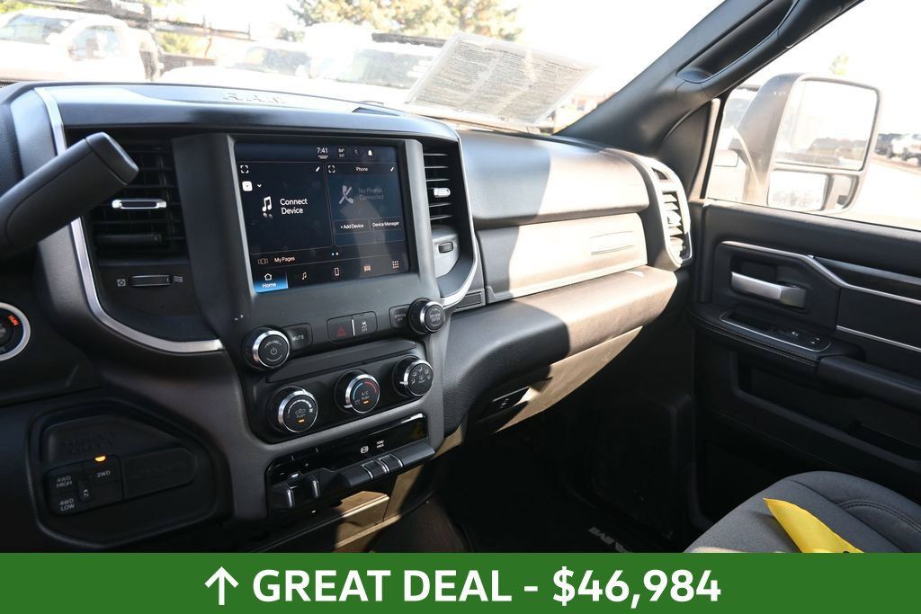 Used 2024 RAM 3500 Big Horn AWD/4WD image 26