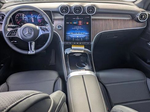 New 2026 Mercedes-Benz GLC 300 image 13