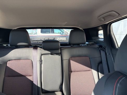 New 2025 Nissan Kicks SR FWD image 15