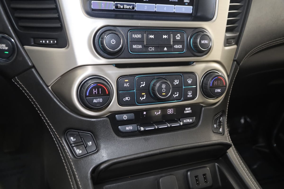 Used 2019 GMC Yukon Denali w/ Denali Ultimate Package AWD/4WD image 27