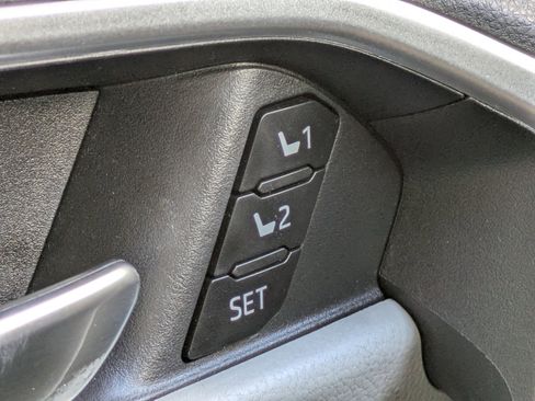 Used 2021 Toyota RAV4 XSE image 21