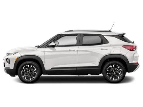 Used 2022 Chevrolet TrailBlazer LT w/ Convenience Package image 3