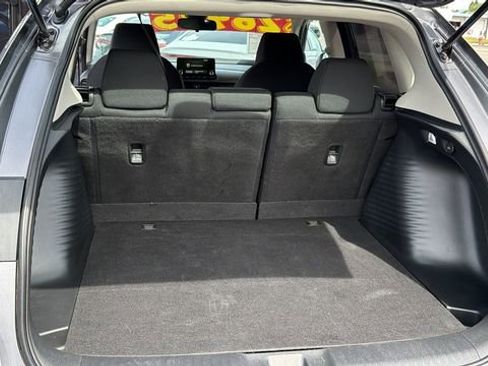 Used 2025 Honda HR-V LX image 12