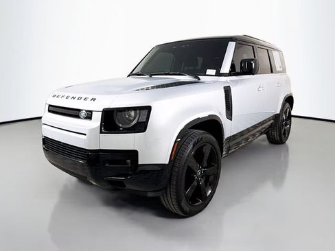 Used 2024 Land Rover Defender 110 X-Dynamic SE AWD/4WD image 1