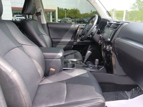 Used 2023 Toyota 4Runner TRD Off-Road Premium w/ Moonroof Package AWD/4WD image 32