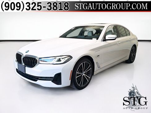 Used 2023 BMW 530e w/ Executive Package RWD image 1