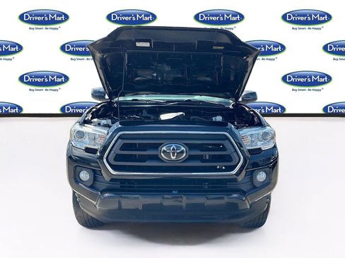 Used 2021 Toyota Tacoma SR5 RWD image 30