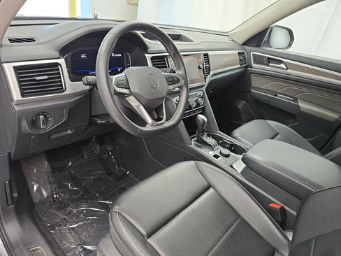 Used 2021 Volkswagen Atlas SEL AWD/4WD image 17