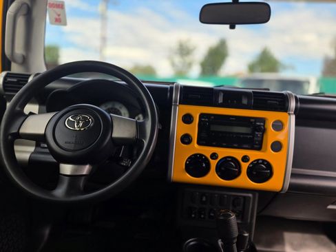 Used 2007 Toyota FJ Cruiser 4WD image 17